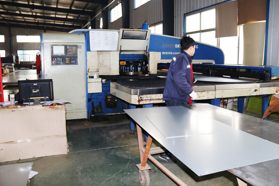 Cangzhou Zonpe Metal Products Co., Ltd. chaîne de production de fabricant